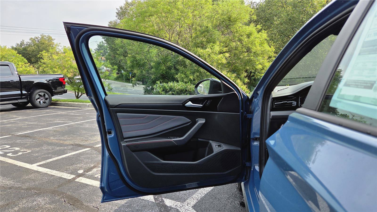 New 2026 Volkswagen Jetta GLI Autobahn FWD image 12