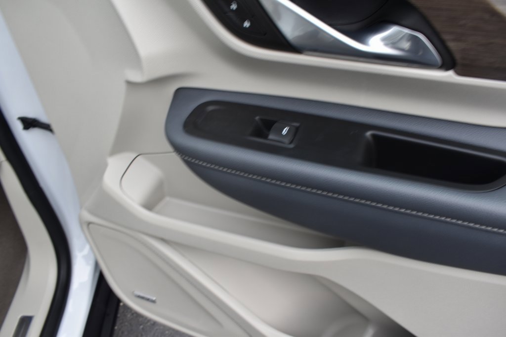 Certified 2022 GMC Terrain Denali w/ Denali Premium Package image 12