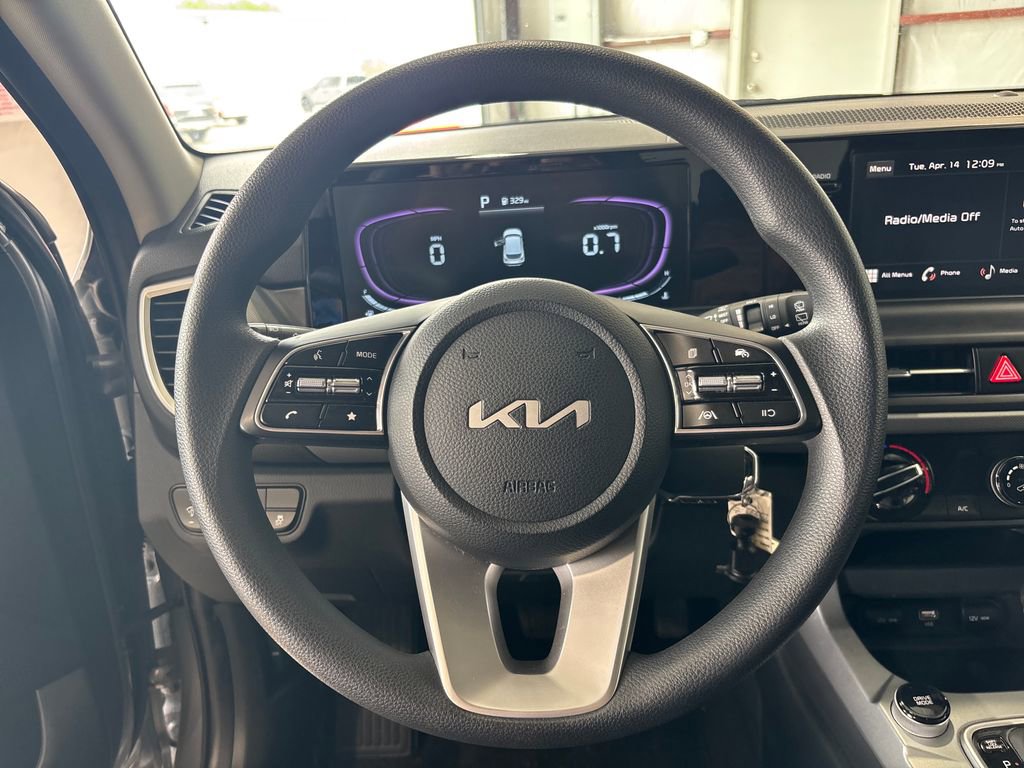 Used 2026 Kia Seltos LX image 9