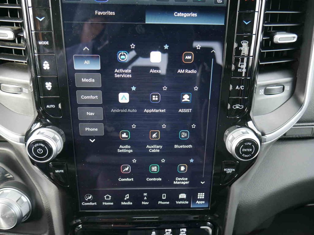 Certified 2025 RAM 1500 Laramie image 38