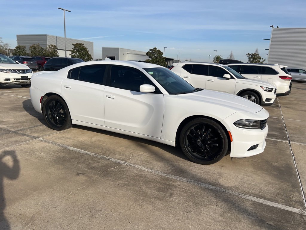 Used 2019 Dodge Charger SXT w/ Plus Group image 5