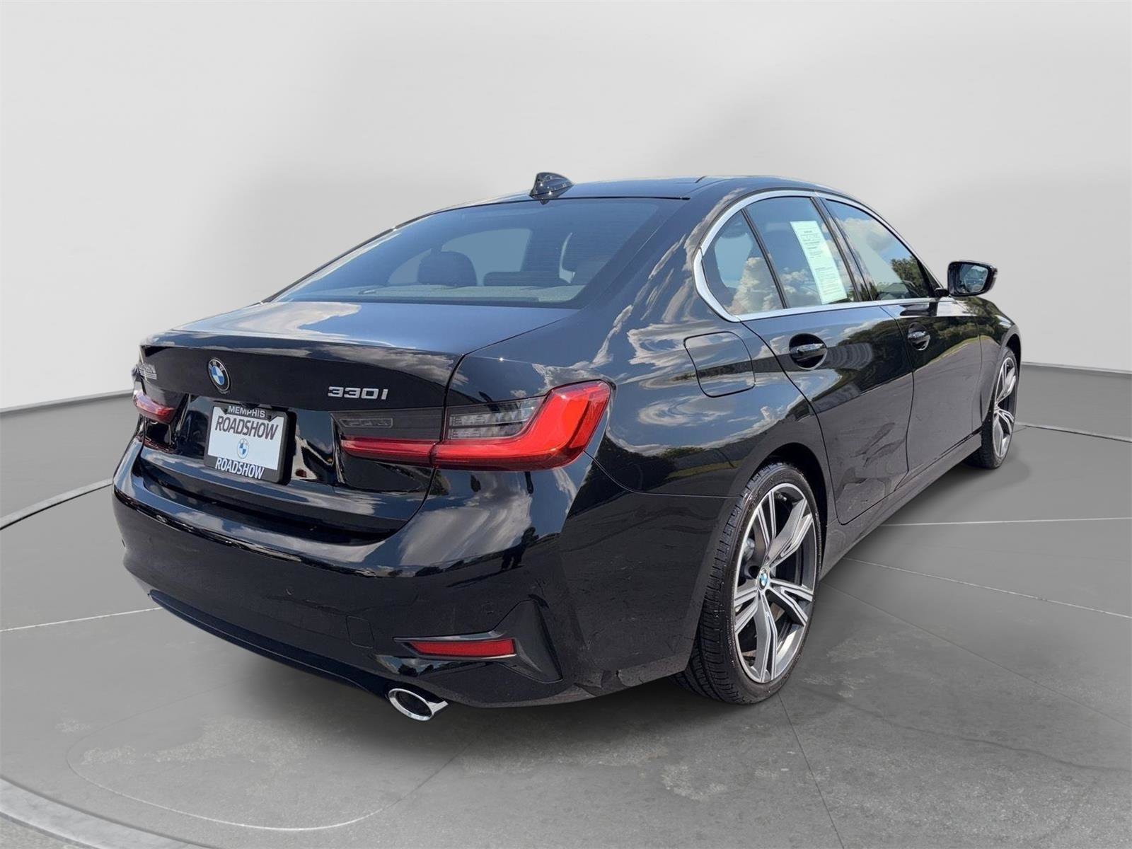 Used 2020 BMW 330i Sedan w/ Convenience Package RWD image 5