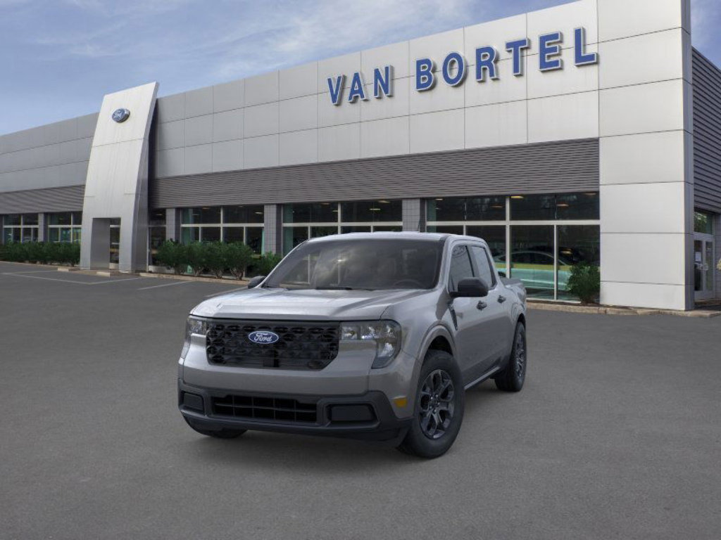 Used 2026 Ford Maverick XLT AWD/4WD image 2