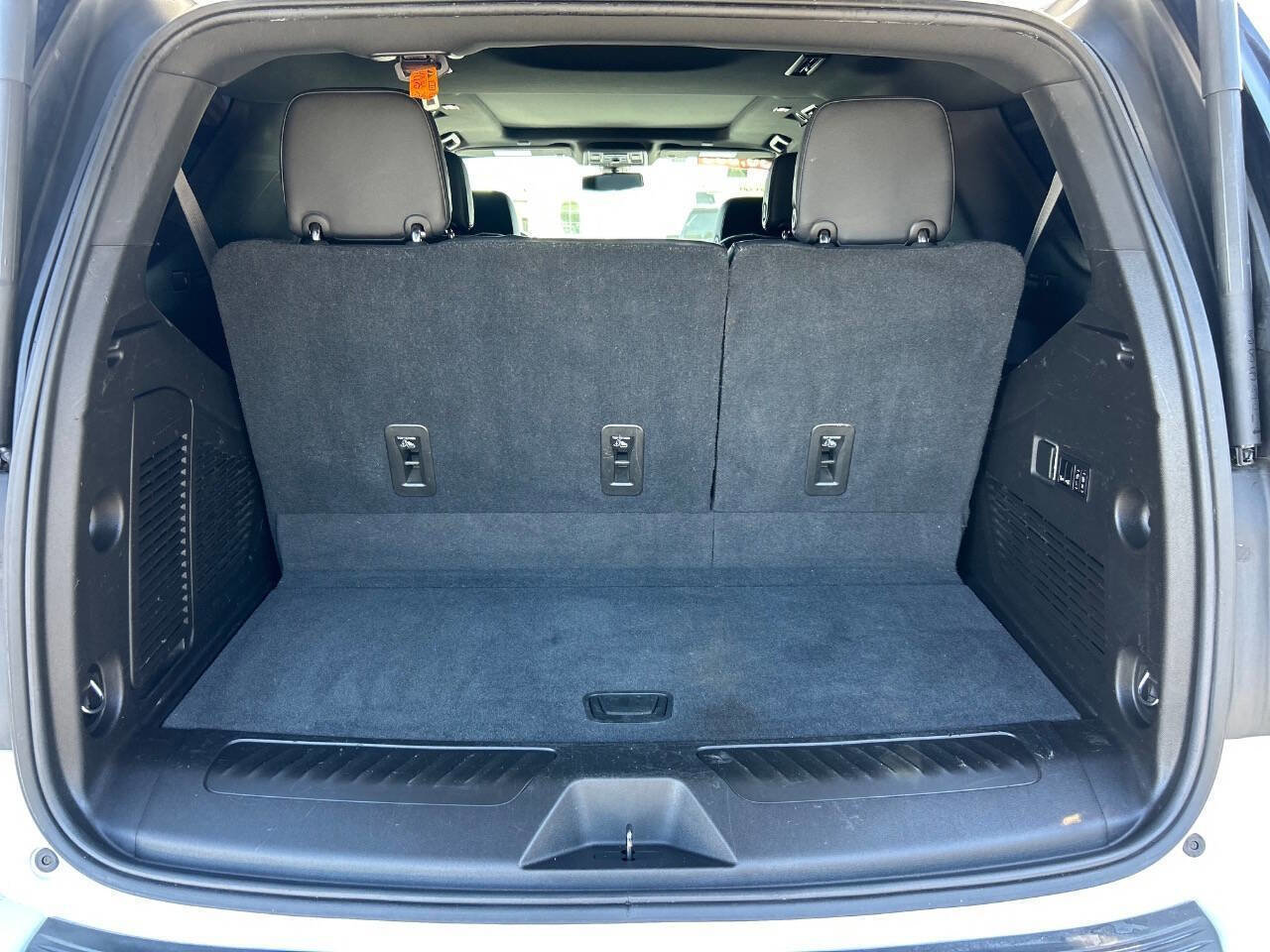 Used 2021 Chevrolet Tahoe LT w/ LT Signature Package image 22