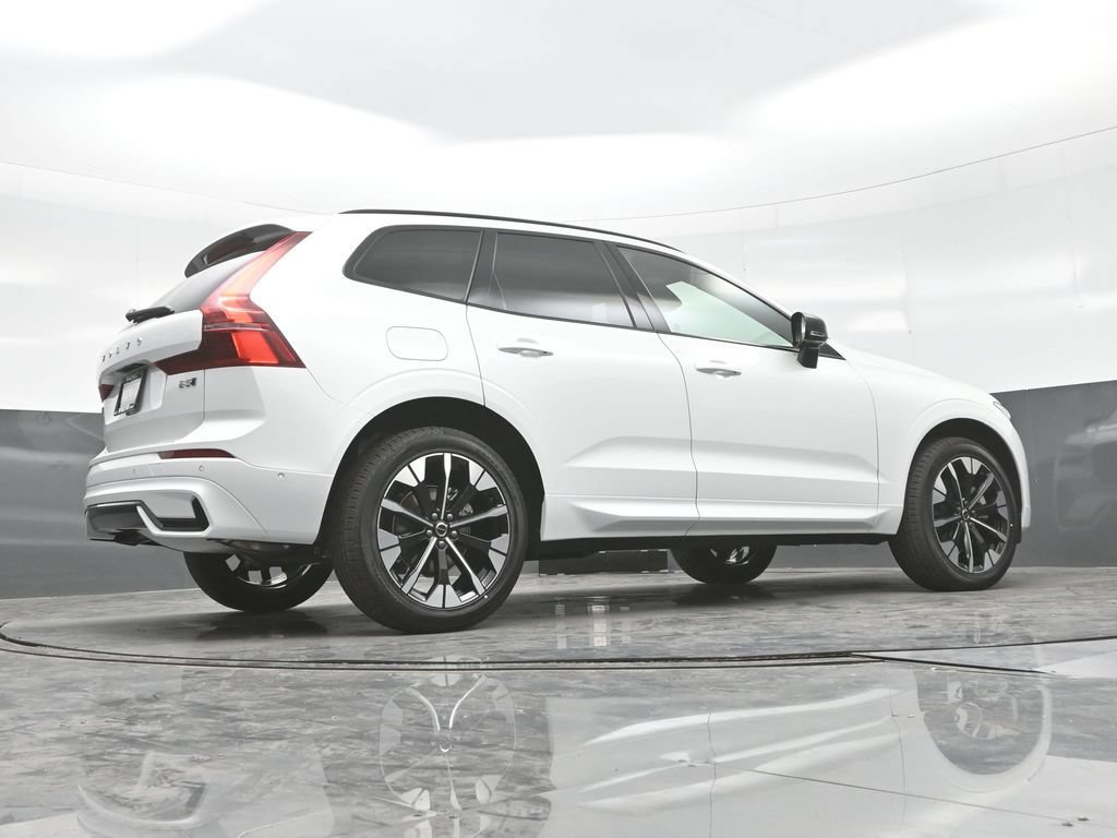 New 2026 Volvo XC60 B5 Plus w/ Climate Package PRO AWD/4WD image 27