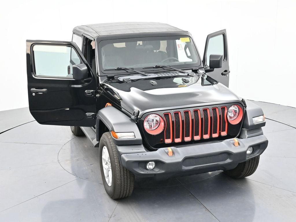 Used 2023 Jeep Wrangler Sport S image 34