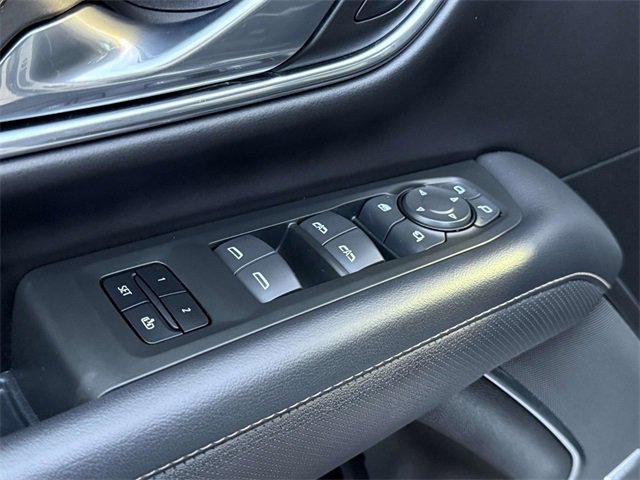 Certified 2022 GMC Yukon XL SLT w/ SLT Premium Package image 9