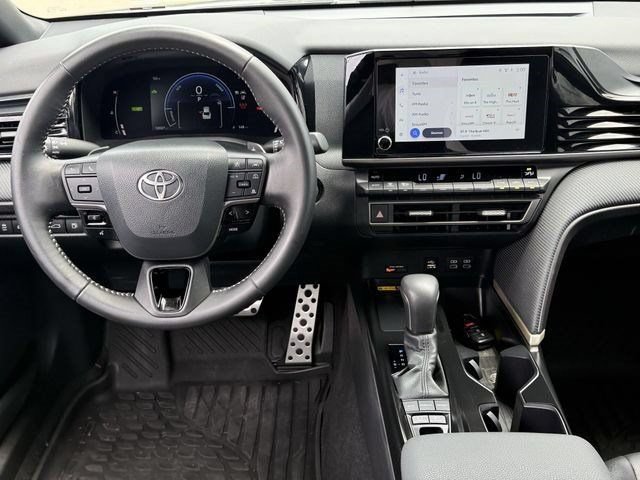 Used 2025 Toyota Camry LE FWD image 10