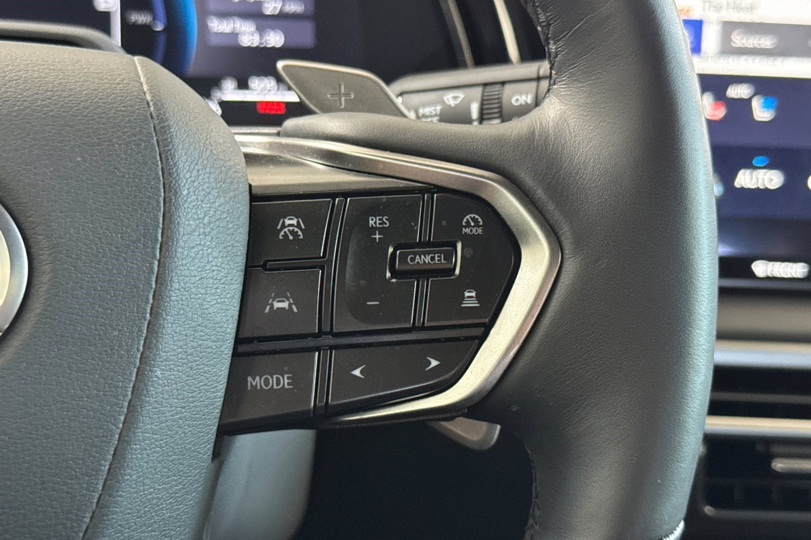 Certified 2025 Lexus RX 350h w/ Convenience Package AWD/4WD image 32