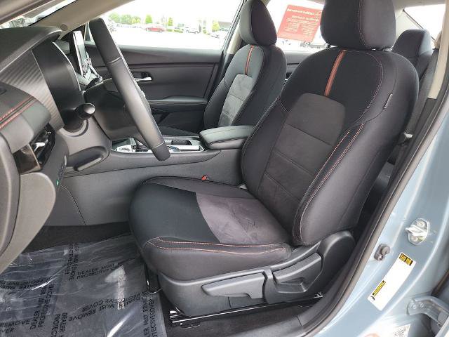 Certified 2024 Nissan Sentra SR FWD image 12