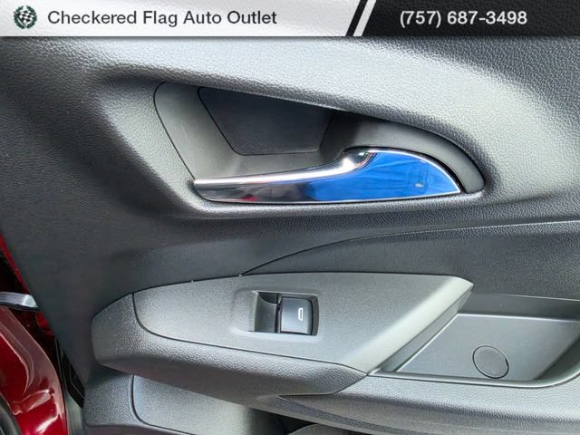 Used 2024 Chevrolet Trax RS w/ Sunroof Package FWD image 48