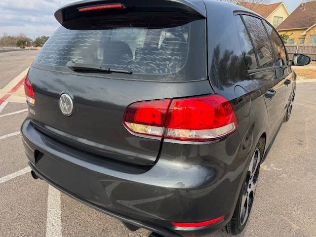 Used 2011 Volkswagen Golf 4-Door image 11