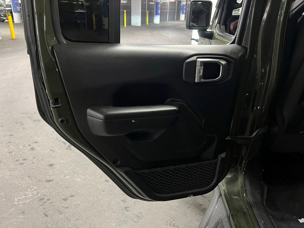 Used 2021 Jeep Gladiator Mojave w/ LED Lighting Group image 15