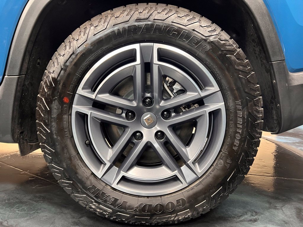 Used 2025 Rivian R1T Adventure Dual AWD/4WD image 26