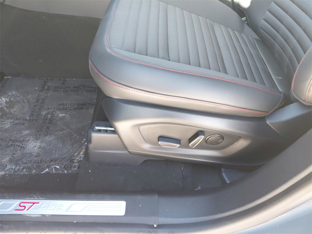 New 2026 Ford Explorer ST-Line w/ ST-Line Street Pack image 30