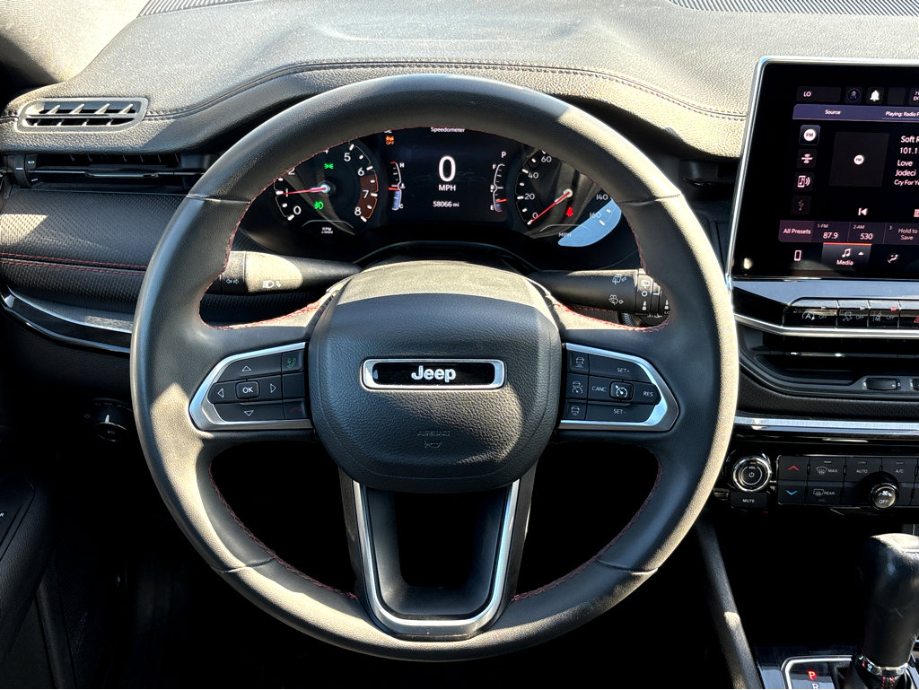 Used 2023 Jeep Compass Trailhawk image 12