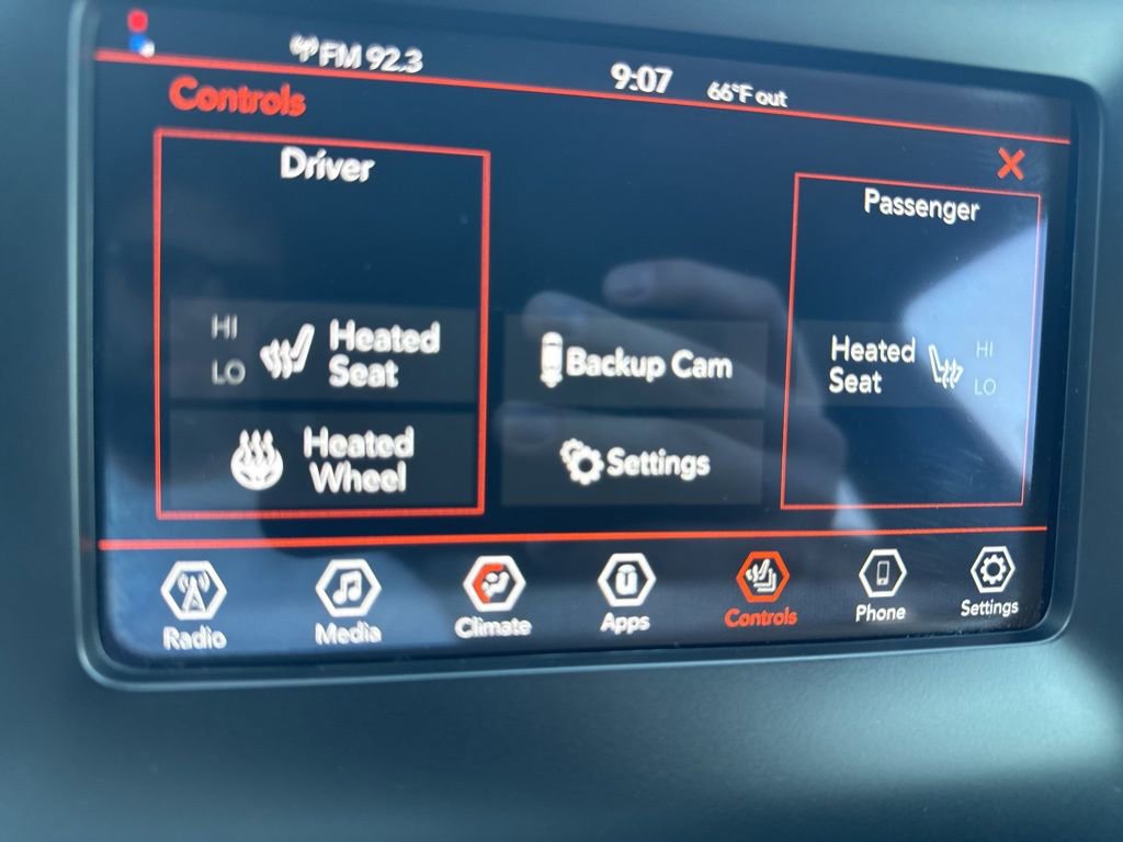 Used 2021 Jeep Cherokee Latitude Lux FWD image 21