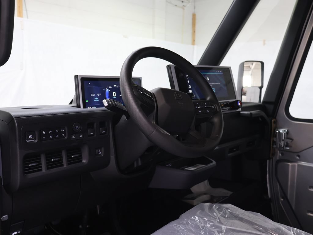 Used 2024 Chevrolet Brightdrop 400 w/ Commercial Equipment Package AWD/4WD image 14