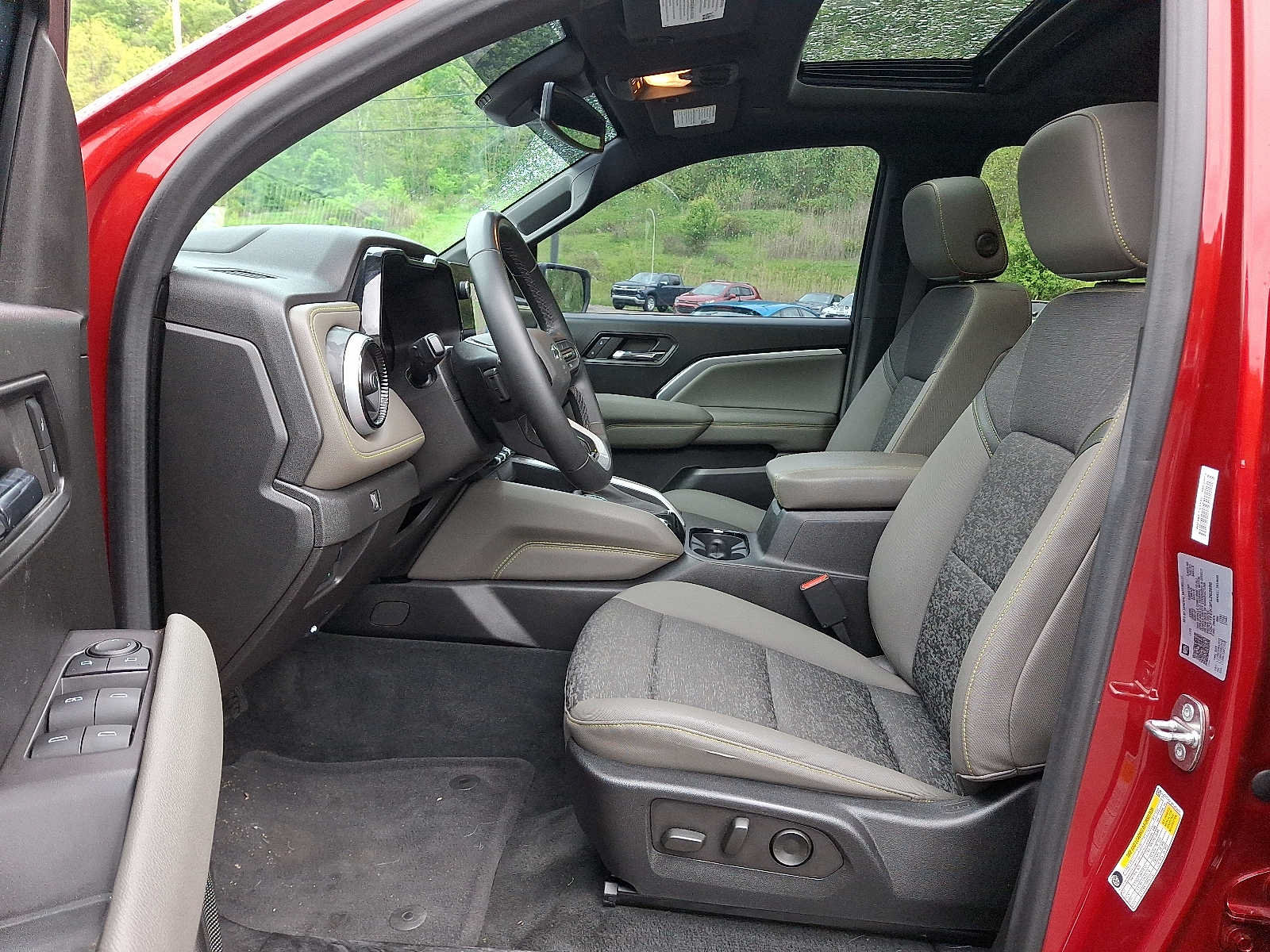 Used 2023 Chevrolet Colorado ZR2 w/ Desert Boss Special Edition AWD/4WD image 13