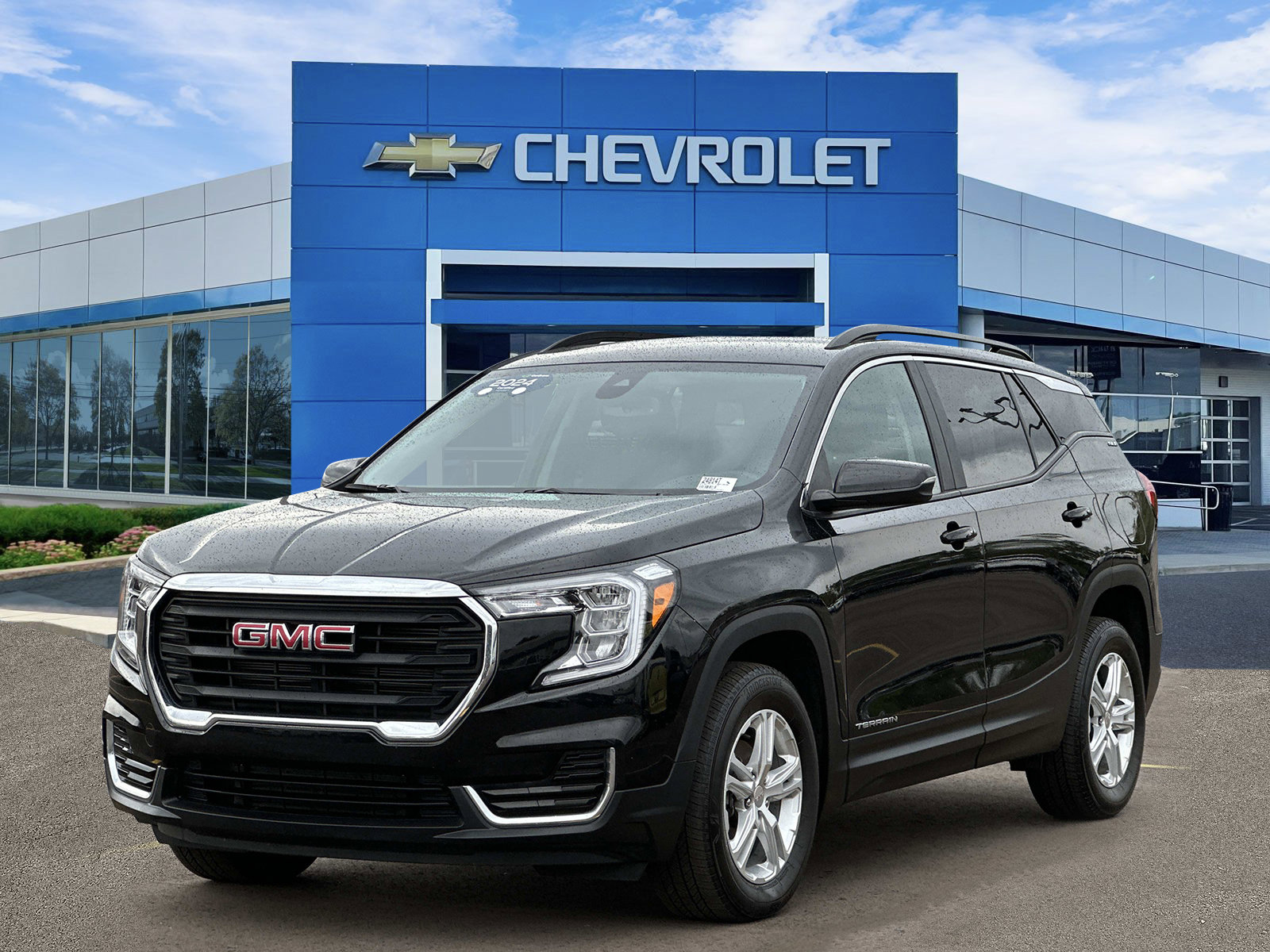 Certified 2024 GMC Terrain SLE w/ Driver Convenience Package AWD/4WD image 6