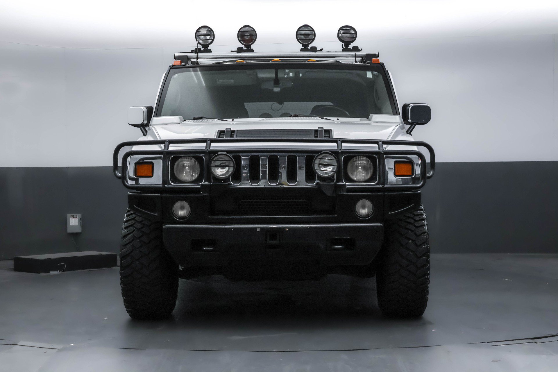 Used 2003 HUMMER H2 w/ Preferred Equipment Group AWD/4WD image 24