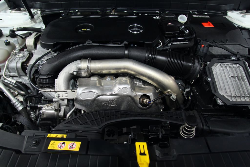 Certified 2024 Mercedes-Benz GLB 250 4MATIC image 31