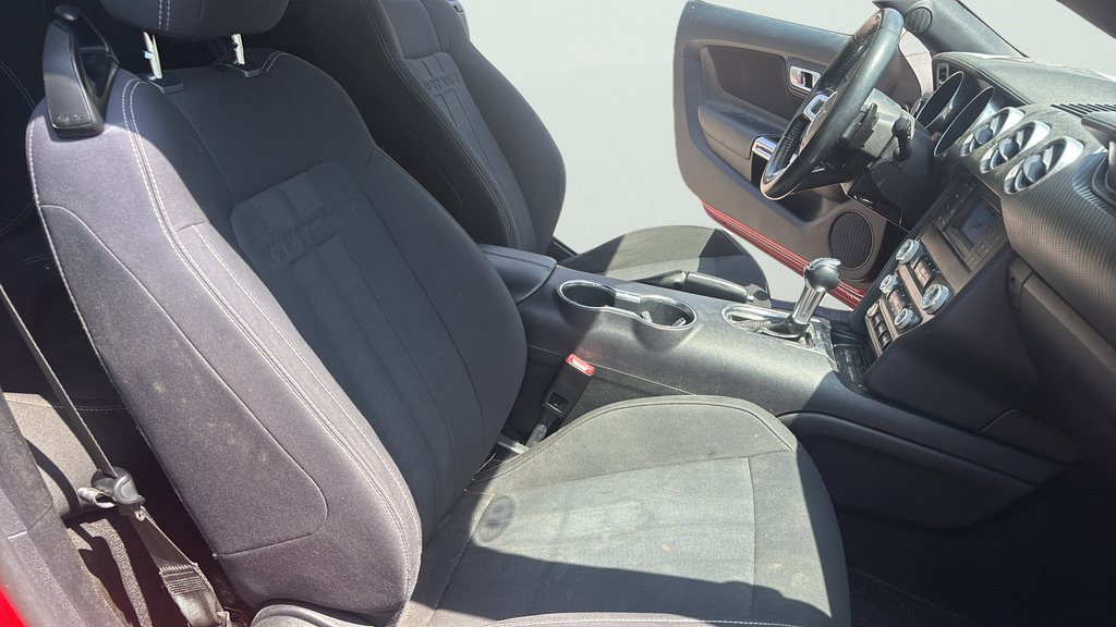 Used 2019 Ford Mustang Convertible w/ Black Accent Package RWD image 21