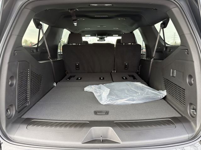 New 2026 Chevrolet Suburban LS w/ LPO, Dark Essentials Package image 20