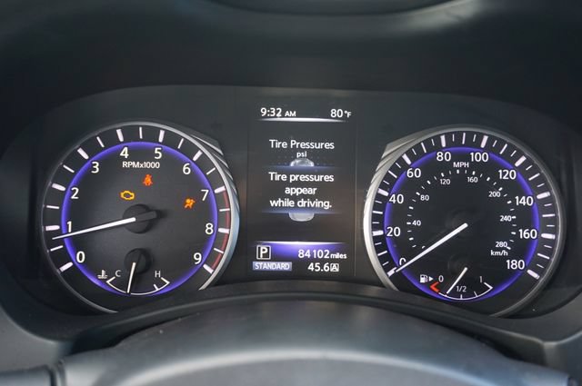 Used 2017 INFINITI Q60 3.0t w/ Cargo Package RWD image 13