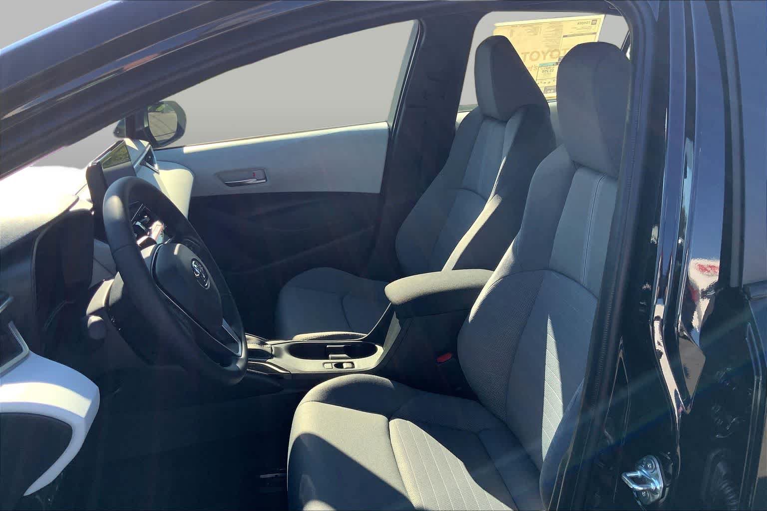 New 2026 Toyota Corolla SE FWD image 9