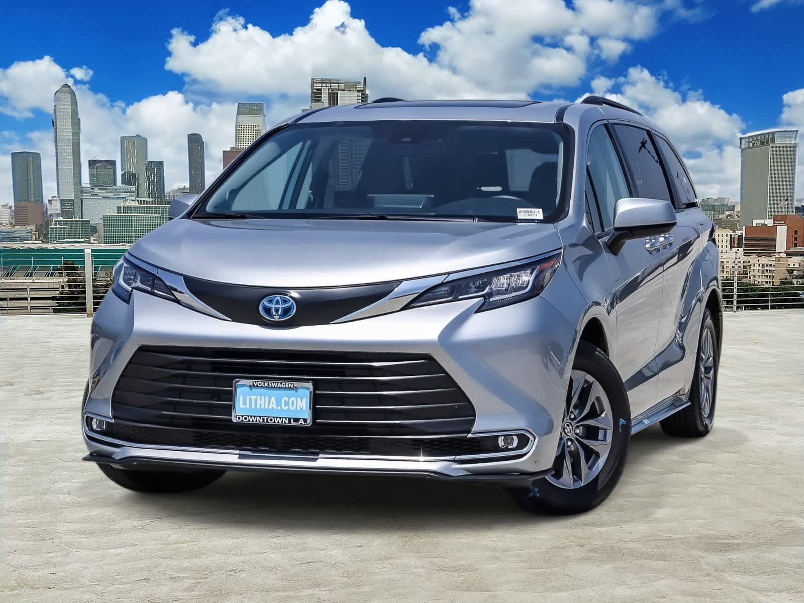 Used 2023 Toyota Sienna XLE w/ XLE Plus Package