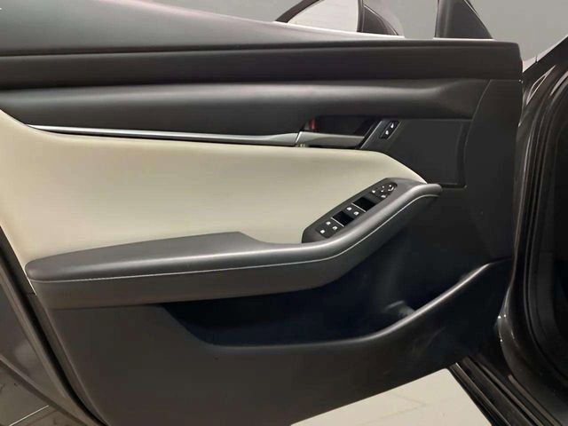 Used 2020 MAZDA MAZDA3 Sedan w/ Select Package image 26