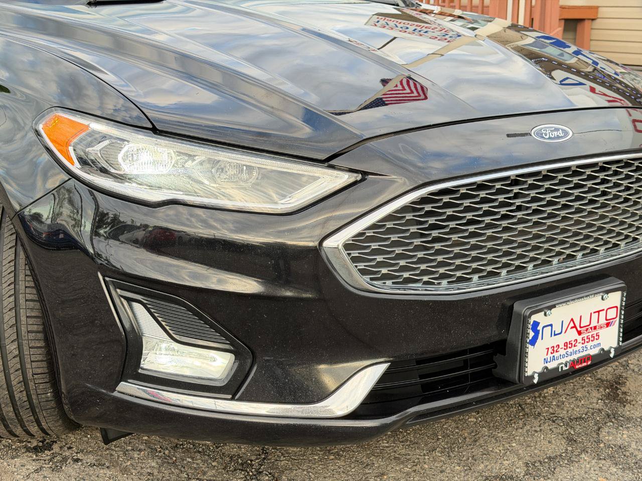 Used 2019 Ford Fusion Energi Titanium FWD image 96