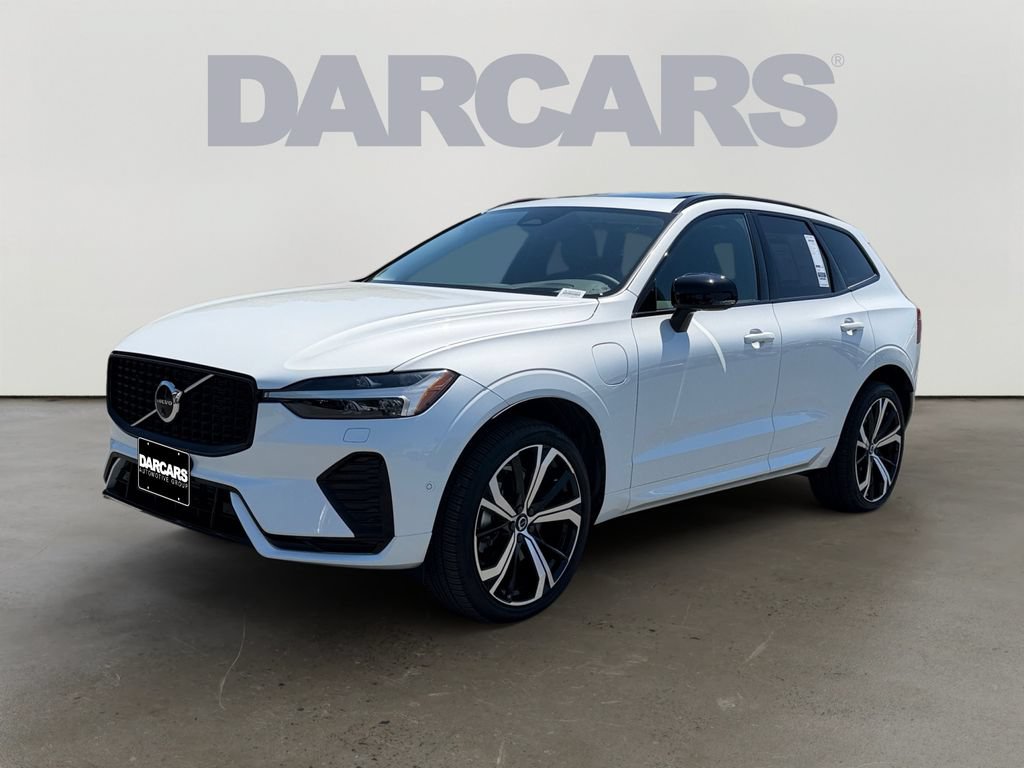 Certified 2025 Volvo XC60 T8 Ultra w/ Climate Package AWD/4WD image 3