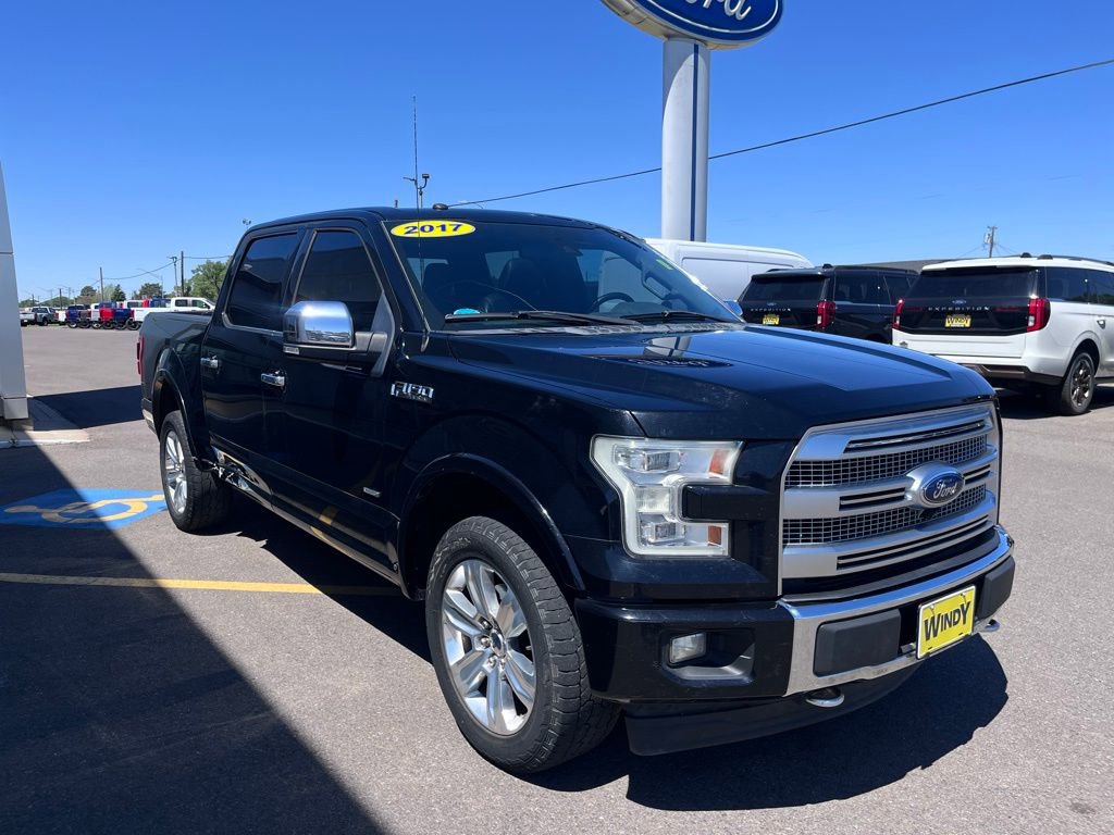 Used 2017 Ford F150 Platinum w/ Equipment Group 701A Luxury AWD/4WD image 4