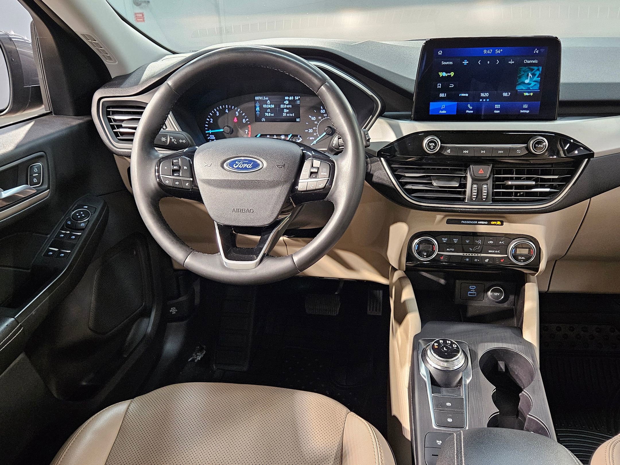 Used 2021 Ford Escape SEL image 9