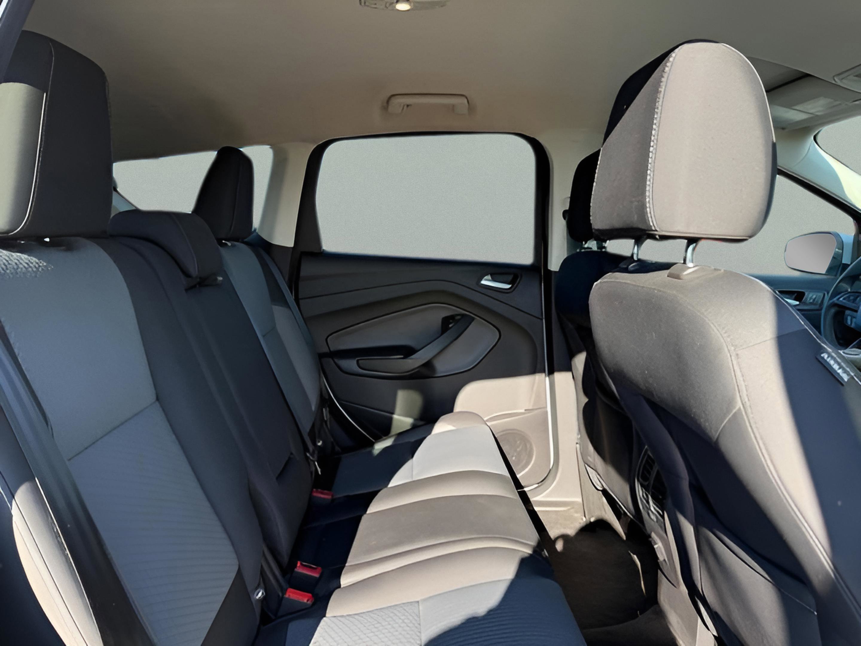 Used 2017 Ford Escape SE AWD/4WD image 9