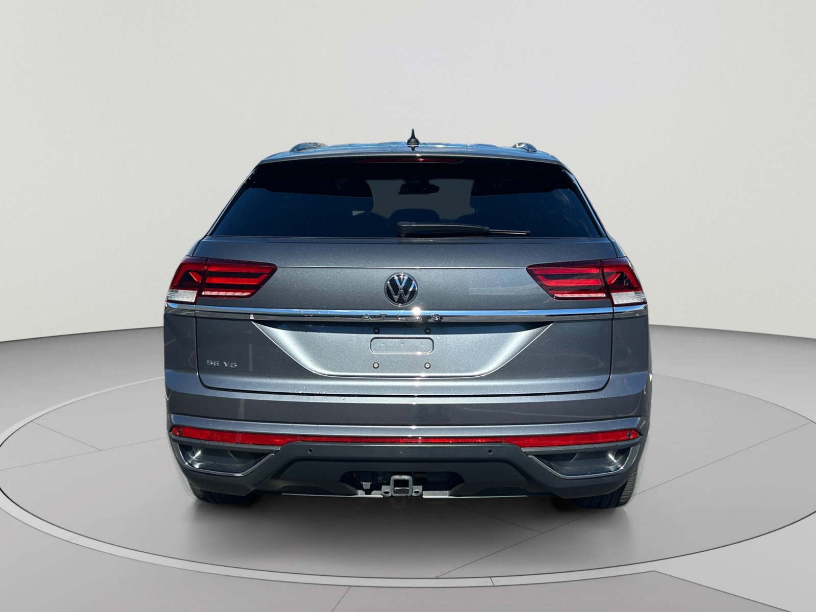 Used 2023 Volkswagen Atlas Cross Sport SE FWD image 4