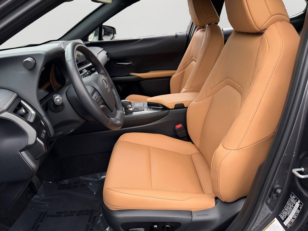 Certified 2025 Lexus UX 300h AWD w/ Accessory Package (Z1) image 16
