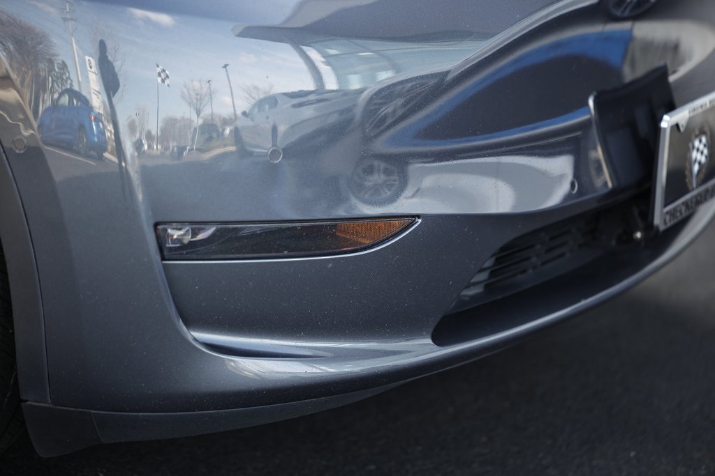 Used 2022 Tesla Model Y Long Range image 3