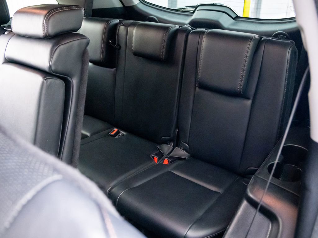 Used 2018 Toyota Highlander Limited image 19