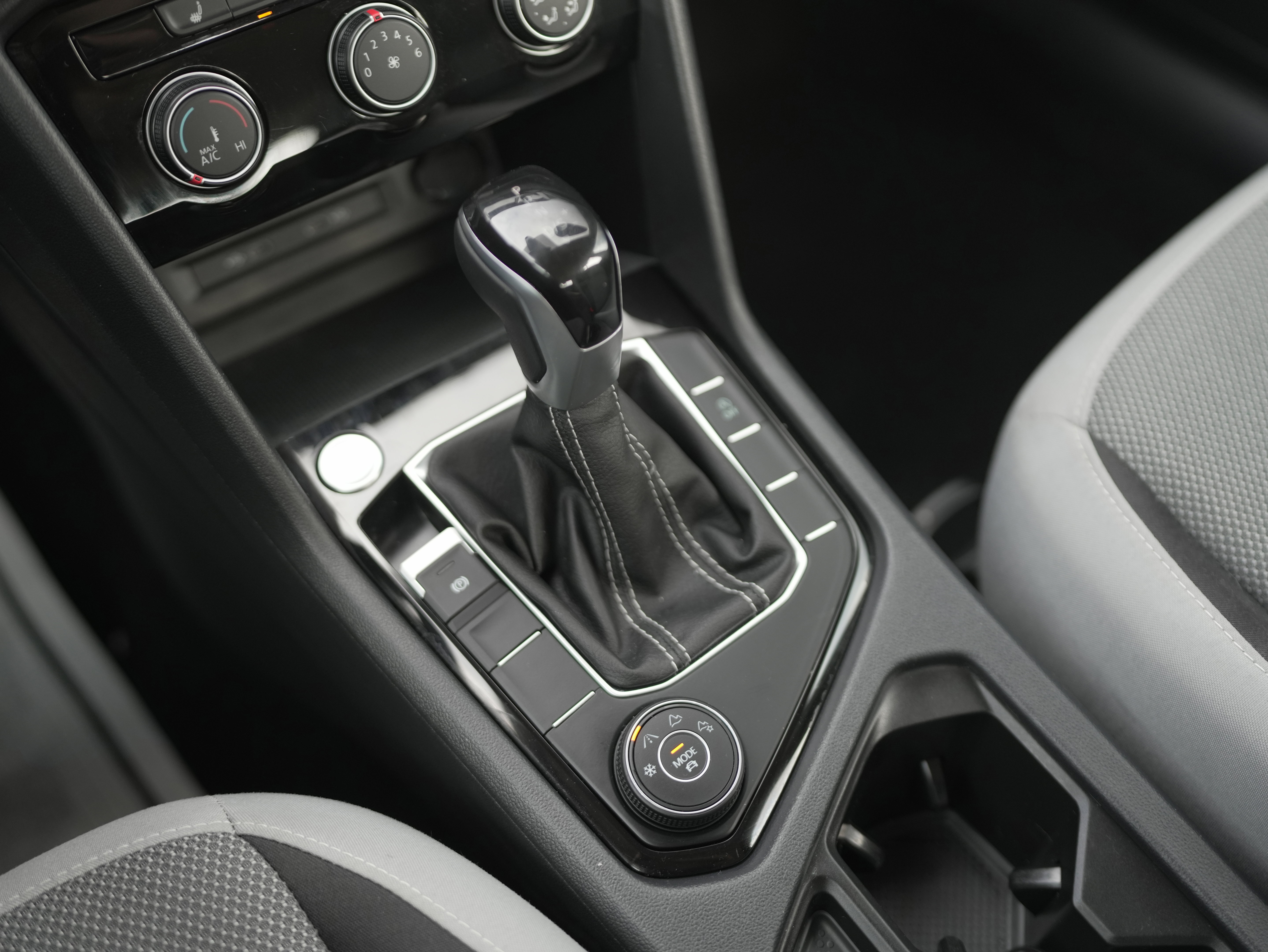 Certified 2024 Volkswagen Taos S image 15