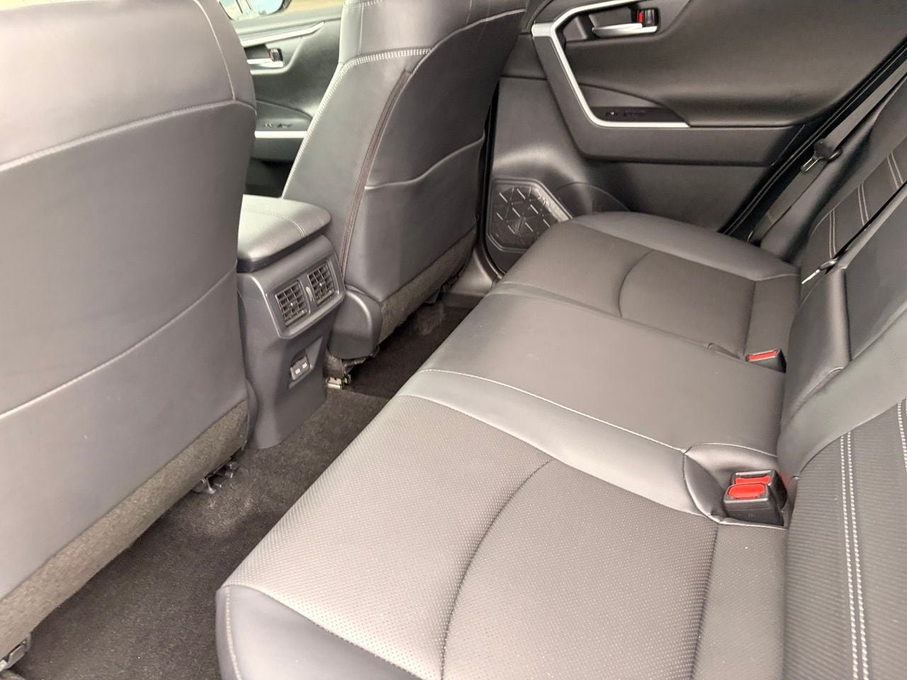 Used 2025 Toyota RAV4 Limited w/ Advanced Technology Package AWD/4WD image 15