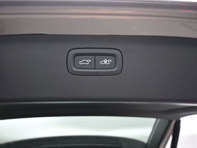 New 2026 Volvo XC90 B6 Ultra w/ Protection Package Premier image 33