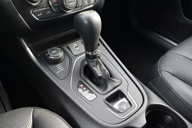 Used 2019 Jeep Cherokee High Altitude image 24