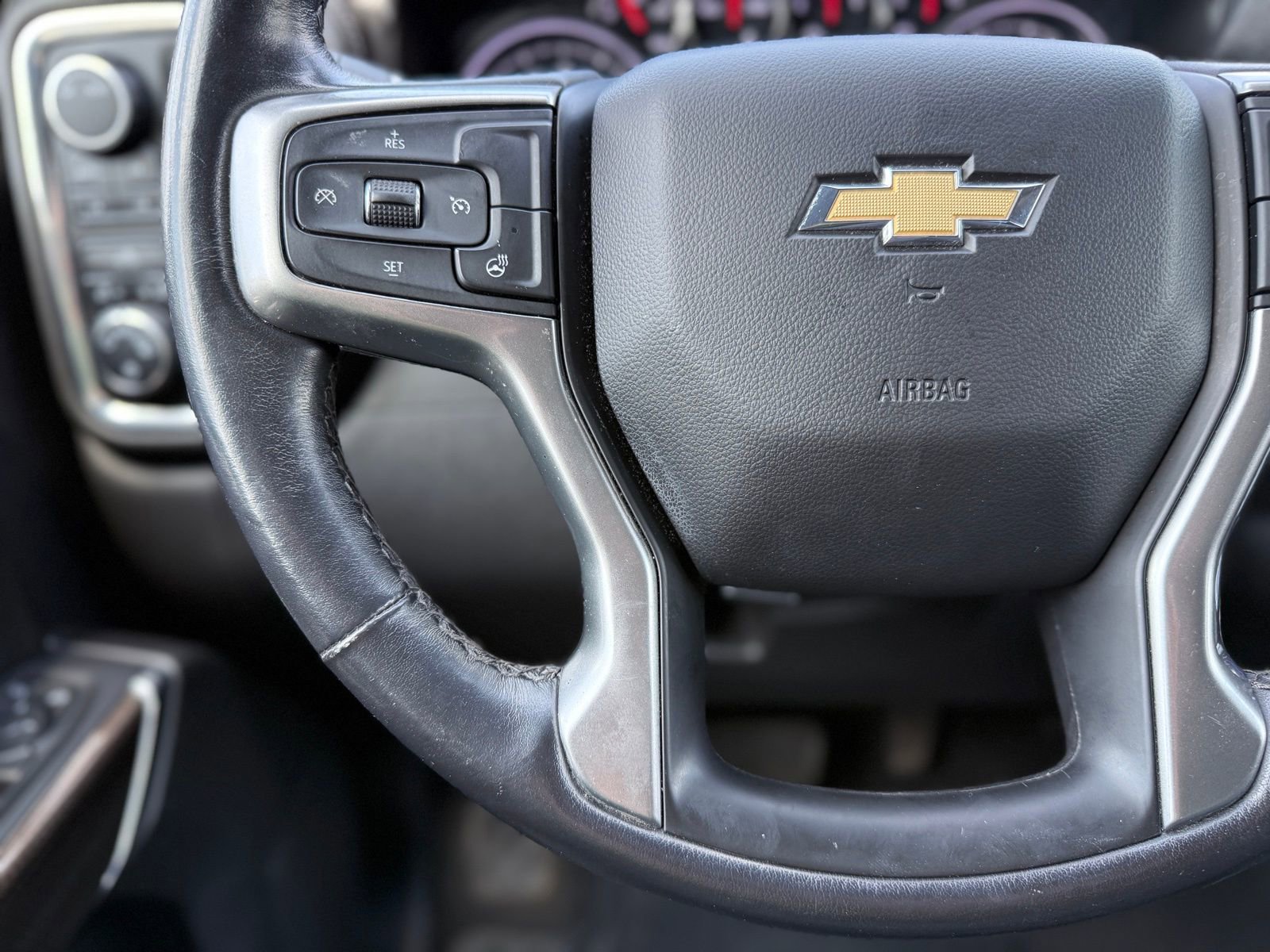 Used 2021 Chevrolet Silverado 1500 LT w/ Z71 Off-Road Package AWD/4WD image 26