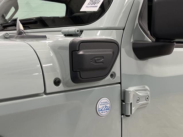 Used 2024 Jeep Wrangler Unlimited Sahara image 35