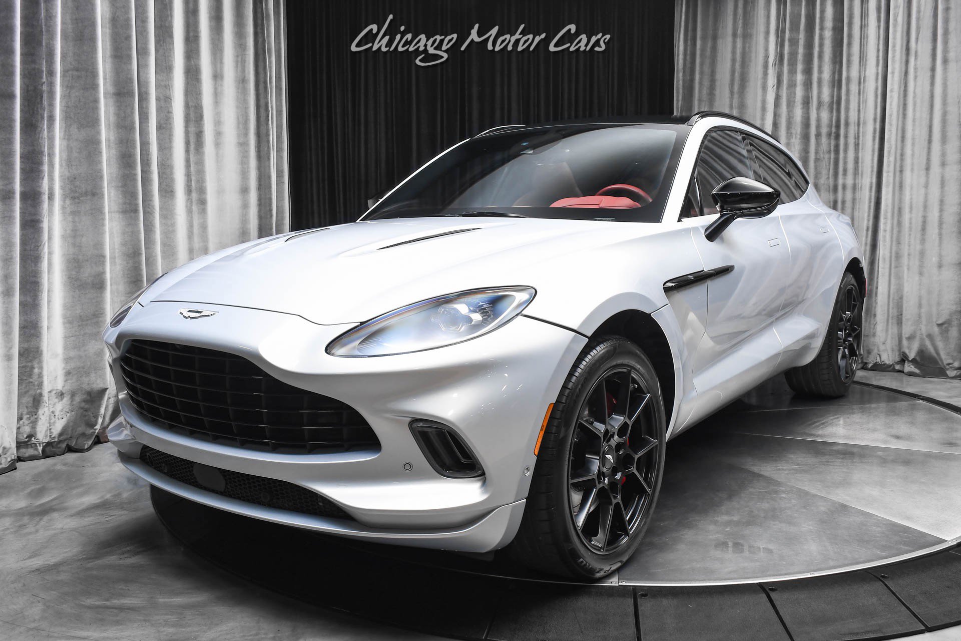 Used 2022 Aston Martin DBX AWD/4WD image 34