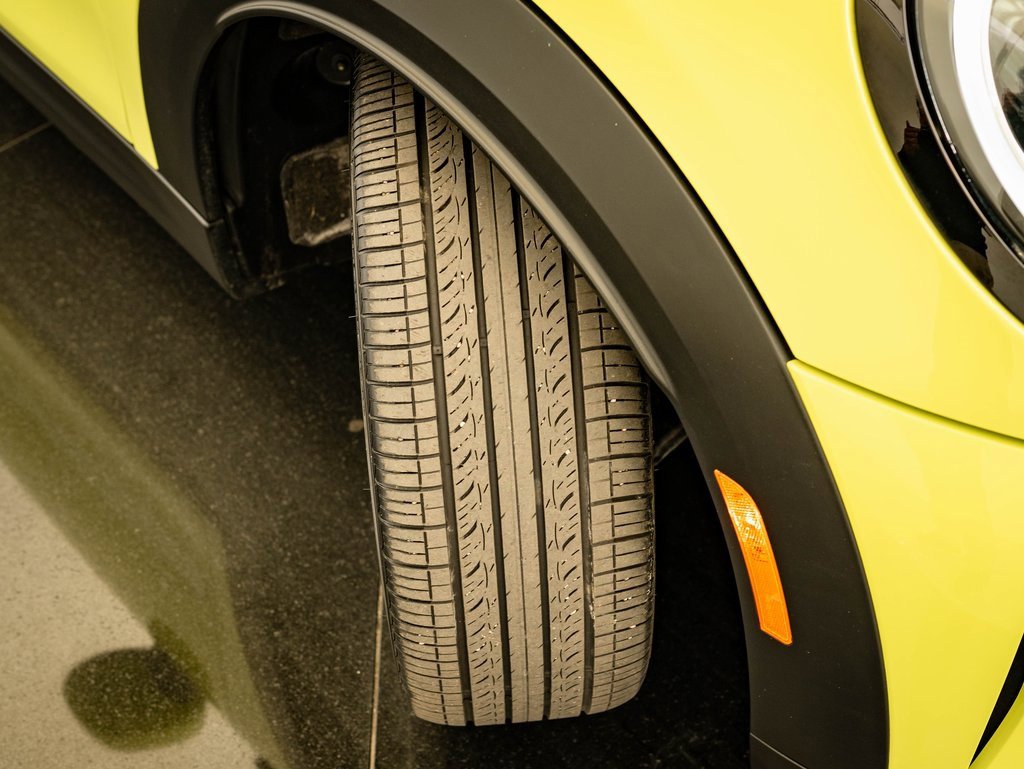 Used 2023 MINI Cooper S w/ Signature Upholstery Package image 48