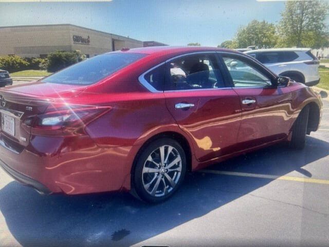Used 2018 Nissan Altima 2.5 SR w/ SR Special Edition FWD image 3